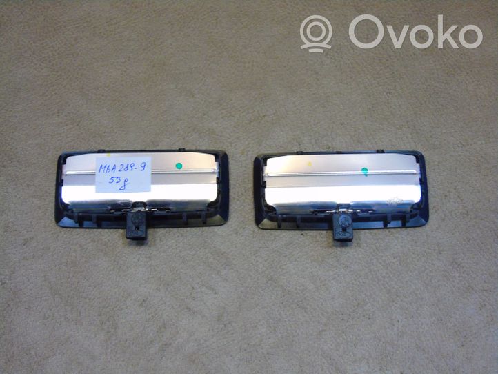 BMW 7 F01 F02 F03 F04 Illuminazione sedili anteriori 9163764