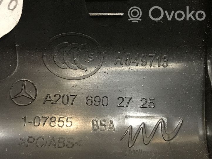 Mercedes-Benz E A207 Rivestimento montante (A) A2076902825