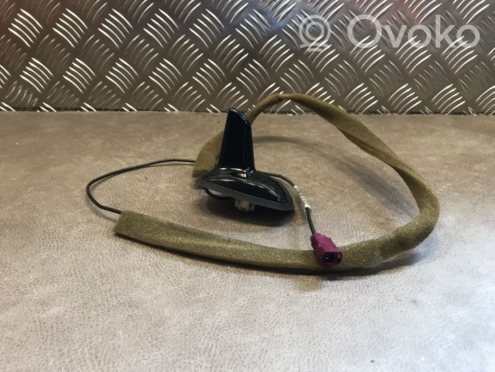 Mercedes-Benz E A207 Antena GPS 2079050136