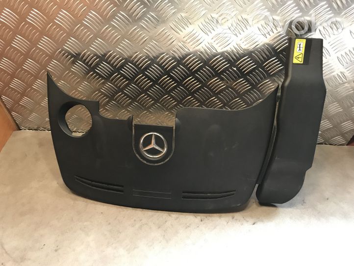 Mercedes-Benz E A207 Variklio dangtis (apdaila) A2760100367