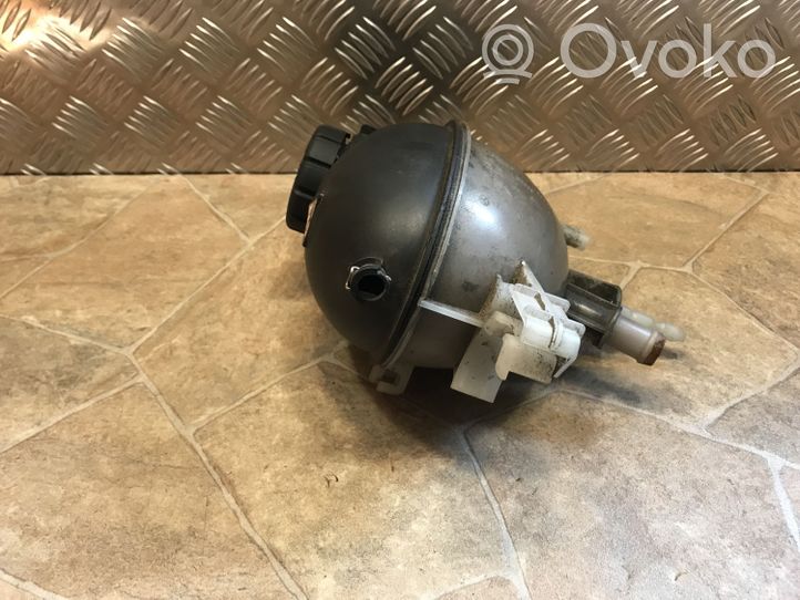 Mercedes-Benz C W204 Vase d'expansion / réservoir de liquide de refroidissement A2045000549