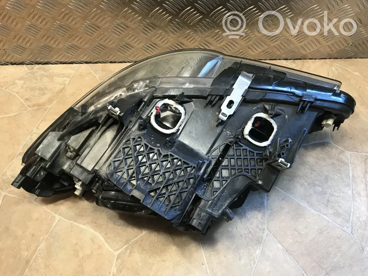 BMW 5 F10 F11 Lampa przednia 7317132