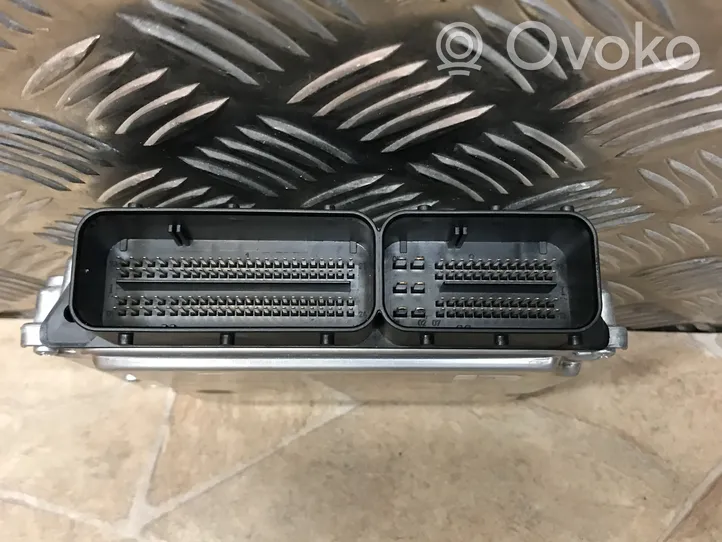 BMW 3 E90 E91 Sterownik / Moduł ECU 8506374