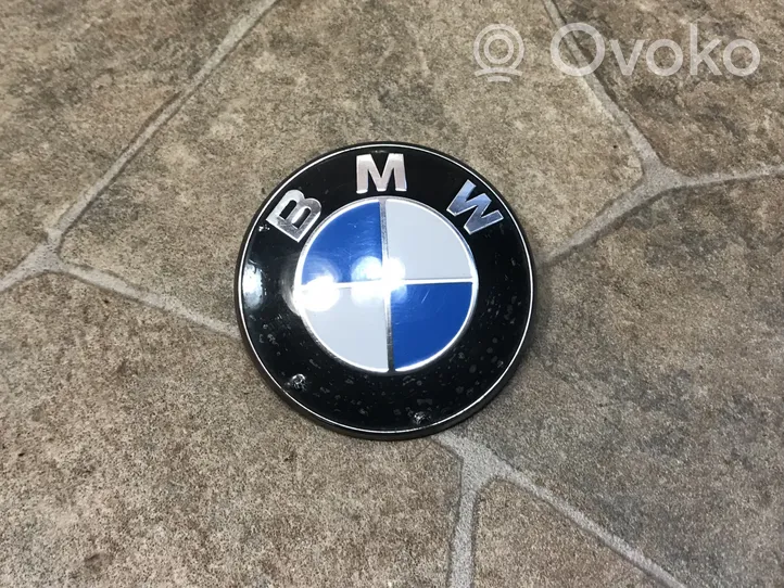 BMW 3 E90 E91 Mostrina con logo/emblema della casa automobilistica 8219237