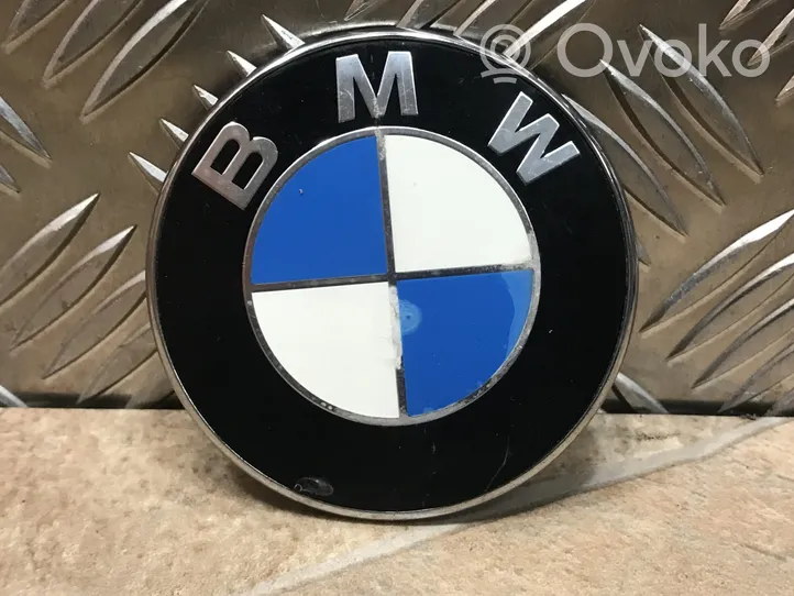 BMW 3 F30 F35 F31 Mostrina con logo/emblema della casa automobilistica 1970248