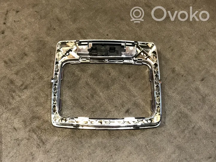 Mercedes-Benz E W212 Rivestimento in plastica cornice della leva del cambio A2122670788