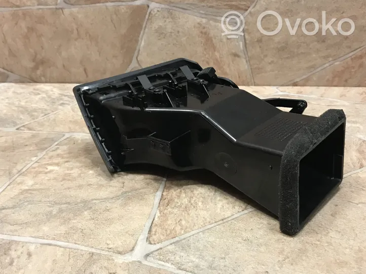 BMW X1 E84 Lango oro grotelės 2991233