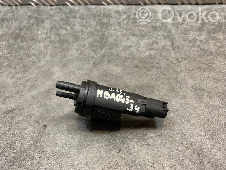 Mercedes-Benz C W203 Electrovanne soupape de dépression A0025401497