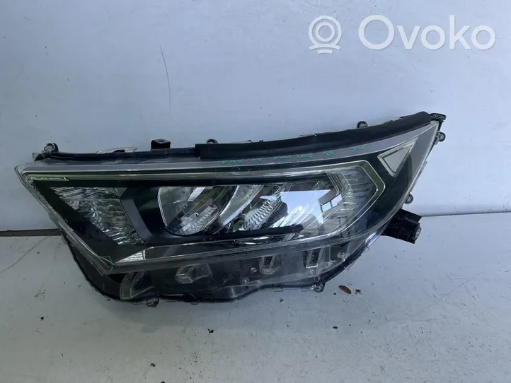 Toyota Camry Lampa przednia 