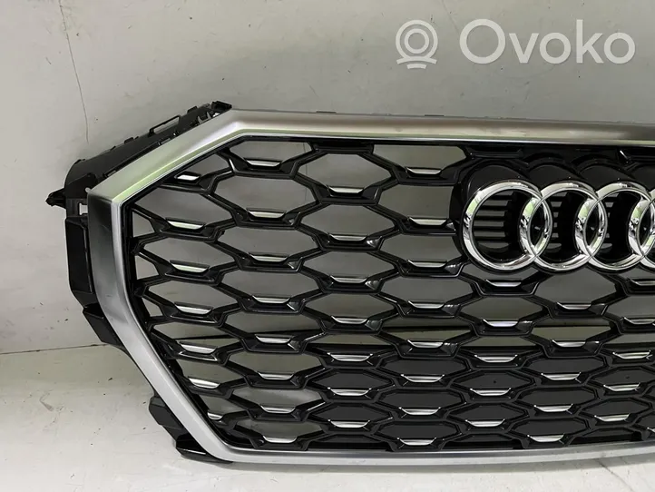 Audi Q3 F3 Etusäleikkö 83F853651