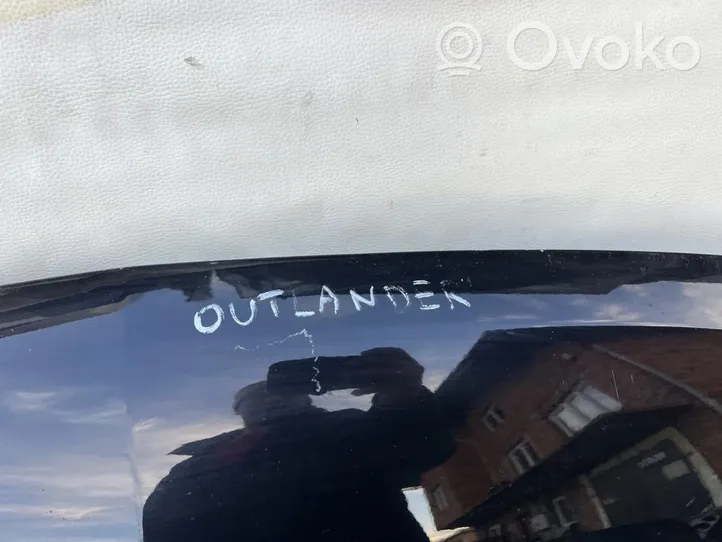 Mitsubishi Outlander Konepelti outlander