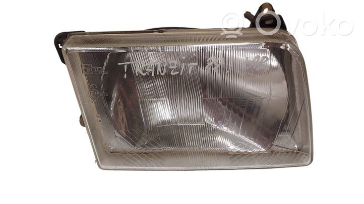 Ford Transit Lampa przednia 6639646