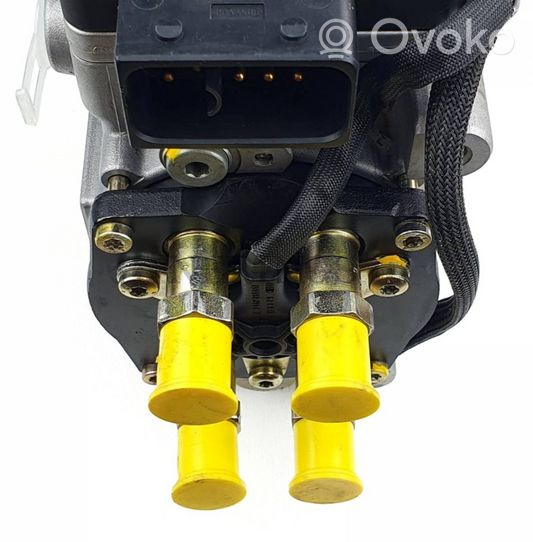 Opel Vectra B Degalų (kuro) siurblys 0470504016