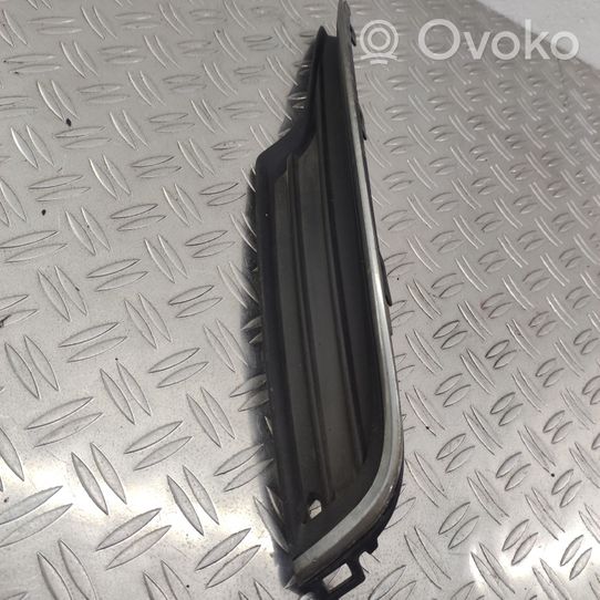 Volkswagen Golf VII Mascherina inferiore del paraurti anteriore 5G0853666A