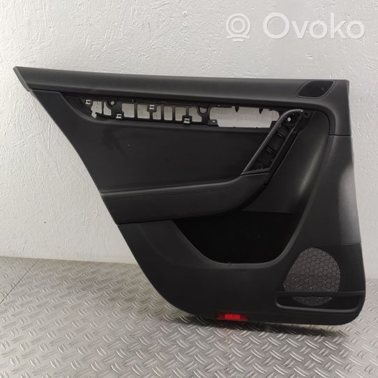 Volkswagen PASSAT B7 Rivestimento del pannello della portiera posteriore 3AE867211