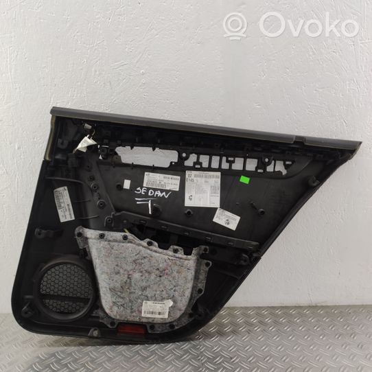 Volkswagen PASSAT B7 Takaoven verhoilu 3AE867211