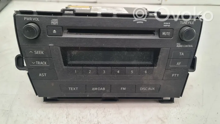 Toyota Prius (XW30) Radio/CD/DVD/GPS-pääyksikkö 8612047330