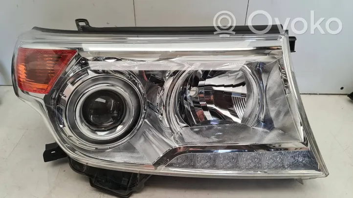 Toyota Land Cruiser (J200) Faro/fanale 8114560F30