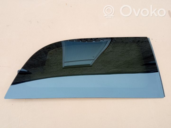 Chrysler Town & Country V Fenêtre latérale avant / vitre triangulaire 43R001385