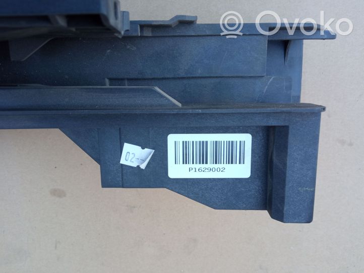 BMW 7 F01 F02 F03 F04 Traverse inférieur support de radiateur 4574735