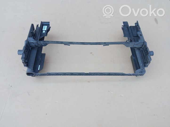 BMW 7 F01 F02 F03 F04 Traverse inférieur support de radiateur 4574735