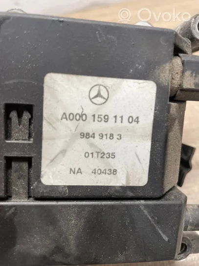 Mercedes-Benz S W220 Tubo flessibile del liquido di raffreddamento del motore A0001591104