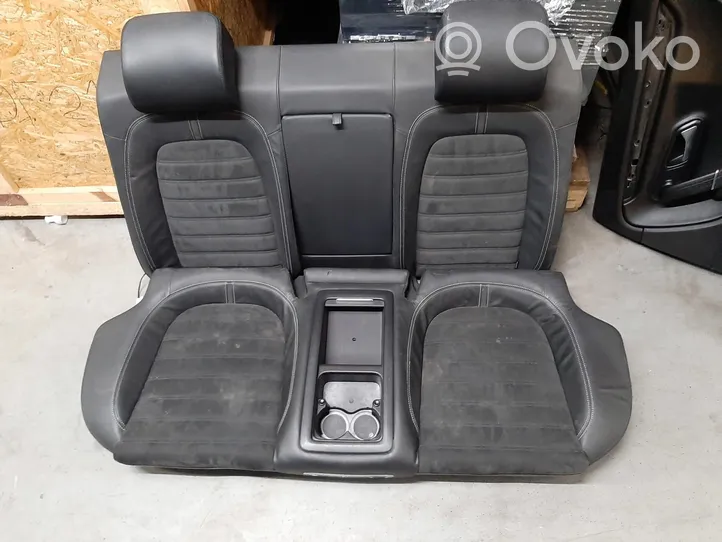 Volkswagen PASSAT CC Boczki / Poszycie drzwi przednich 3C8885321