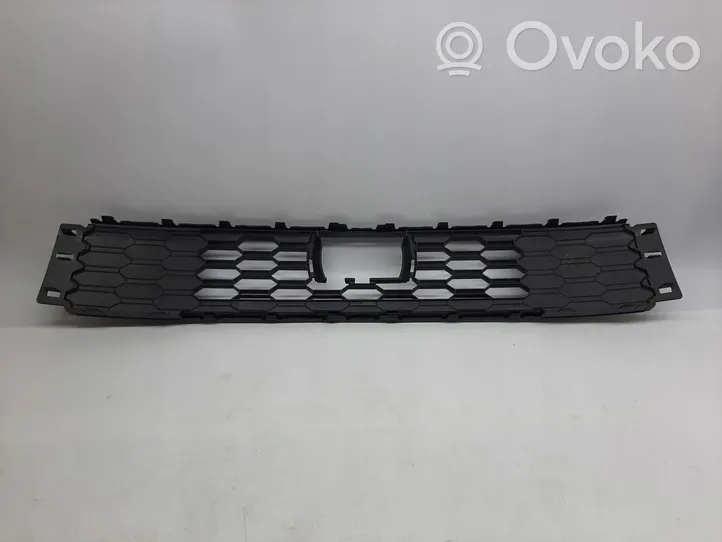 Skoda Fabia Mk4 (6VA) Grille inférieure de pare-chocs avant 6V0853677G