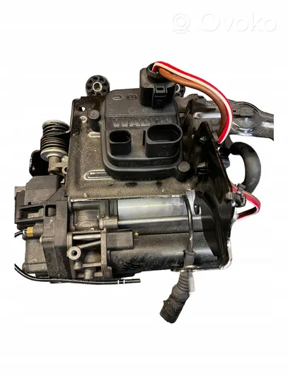 Audi Q7 4M Compressore/pompa sospensioni pneumatiche 4M0616005E