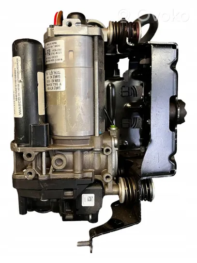 Volkswagen Touareg II Compressore/pompa sospensioni pneumatiche 4M0616005E