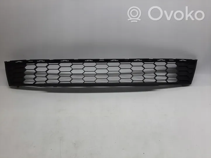 Skoda Octavia Mk3 (5E) Grille inférieure de pare-chocs avant 5E0853677E