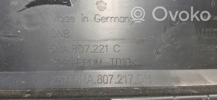 Volkswagen Tiguan Zderzak przedni 5NA807221C
