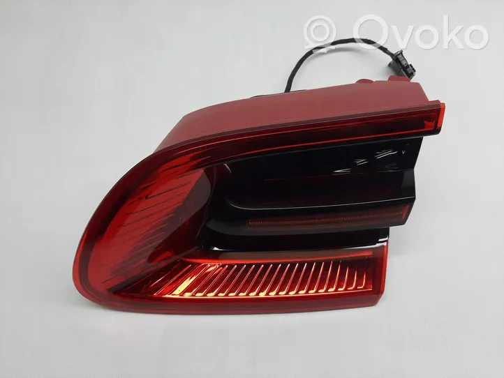 Porsche Macan Tailgate rear/tail lights 95B945094F