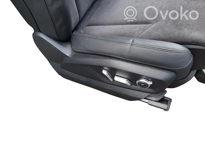 Audi SQ7 Seat set 4M0883107E