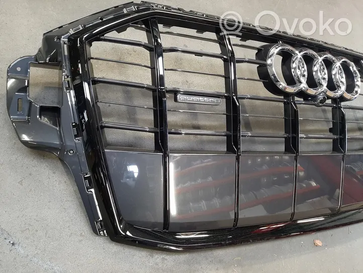 Audi Q7 4M Griglia anteriore 4M0853651AJ