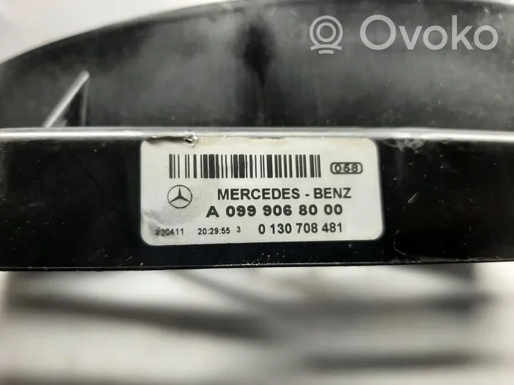 Mercedes-Benz E W213 Jäähdyttimen jäähdytinpuhallin A0999068000