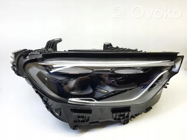 Mercedes-Benz GLC X253 C253 Lampa przednia A2549062602