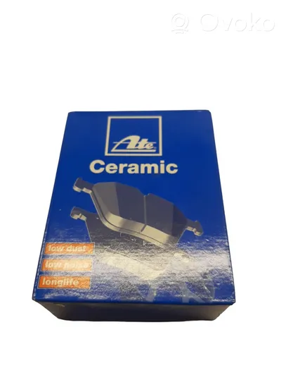 BMW 5 E39 Brake pads (front) LD7090