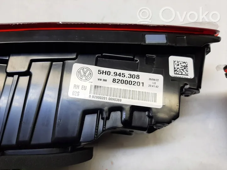 Volkswagen Golf VIII Luce del paraurti posteriore 5H0945208A