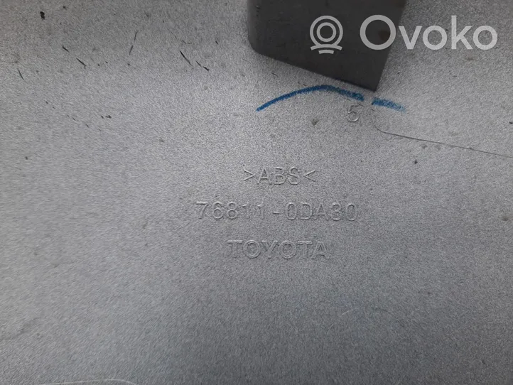 Toyota Yaris Uchwyt / Rączka zewnętrzna otwierania klapy tylnej / bagażnika 76811-ODA30