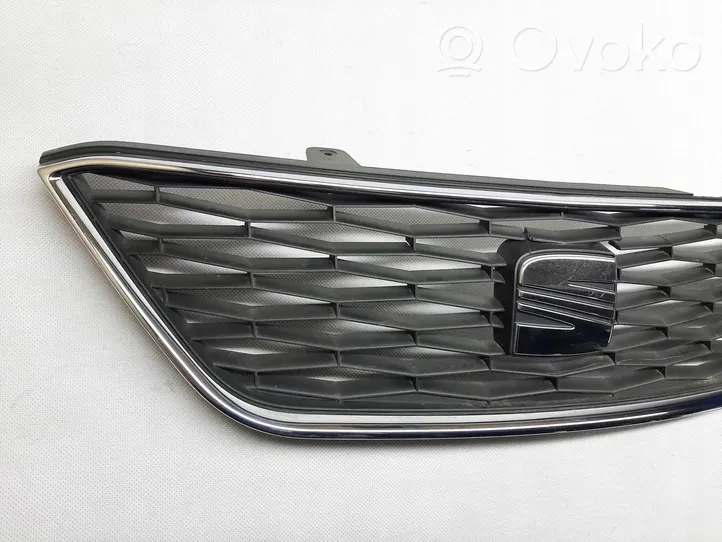 Seat Ibiza IV (6J,6P) Grille de calandre avant 6J0853654C