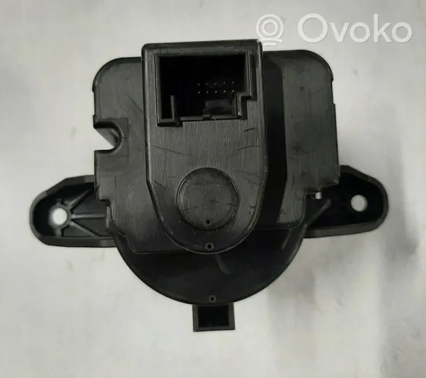 Volkswagen Touareg II Ignition lock 7P6905843C