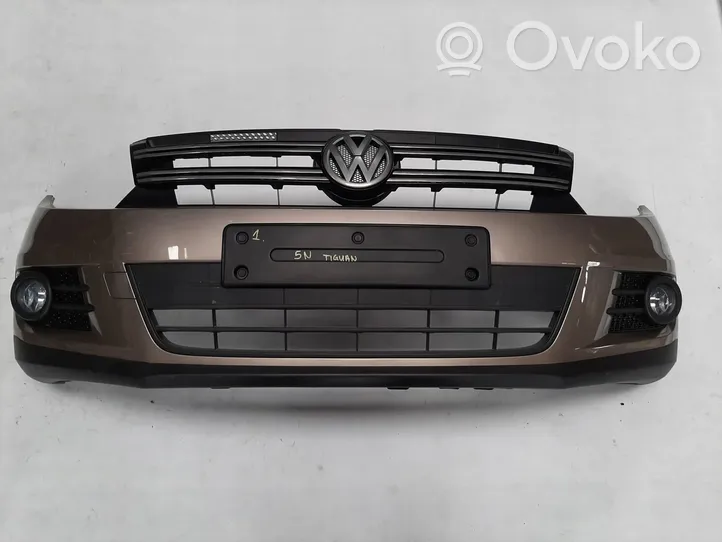 Volkswagen Tiguan Передний бампер 5N0807221K