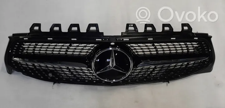 Mercedes-Benz CLA C118 X118 Etusäleikkö A1188880200