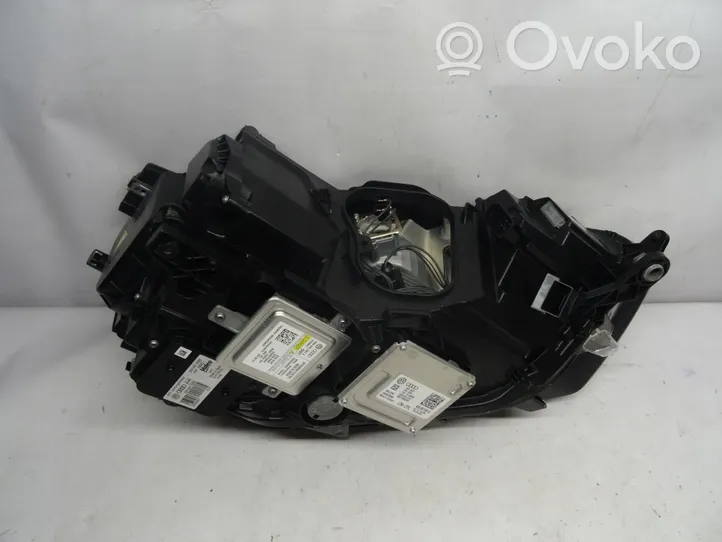 Volkswagen Golf Sportsvan Lampa przednia 517941033A