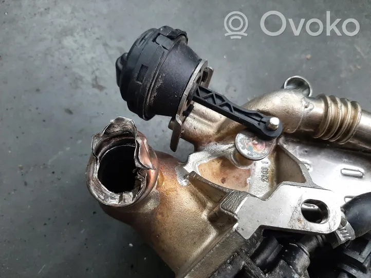 BMW 5 F10 F11 Valvola di raffreddamento EGR 8476993