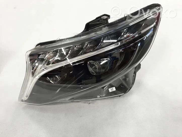 Mercedes-Benz Vito Viano W447 Lampa przednia A4479063301