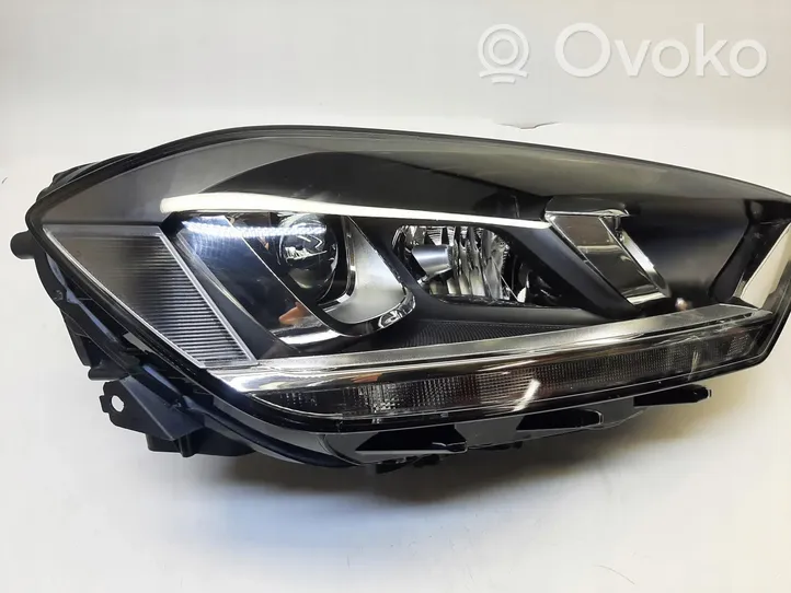 Volkswagen Golf Sportsvan Lampa przednia 517941032B