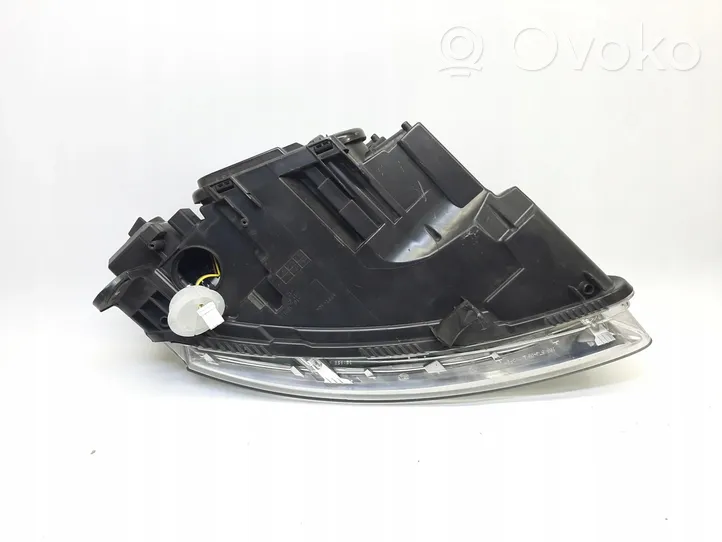 Audi A6 C7 Lampa przednia 4F0941003CP