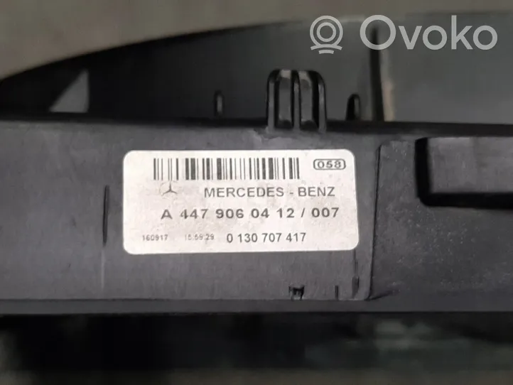 Mercedes-Benz Vito Viano W447 Altra parte del vano motore A4479060412